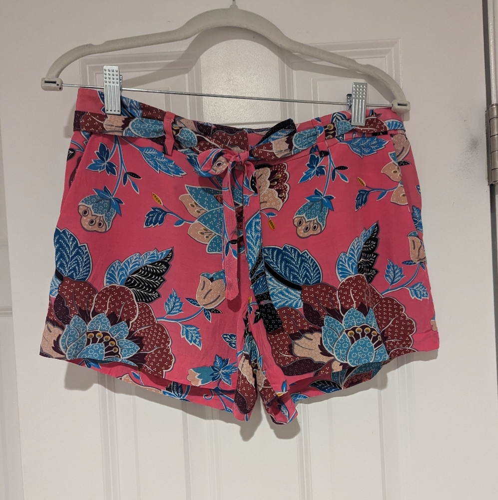 Beautiful floral-print skirt